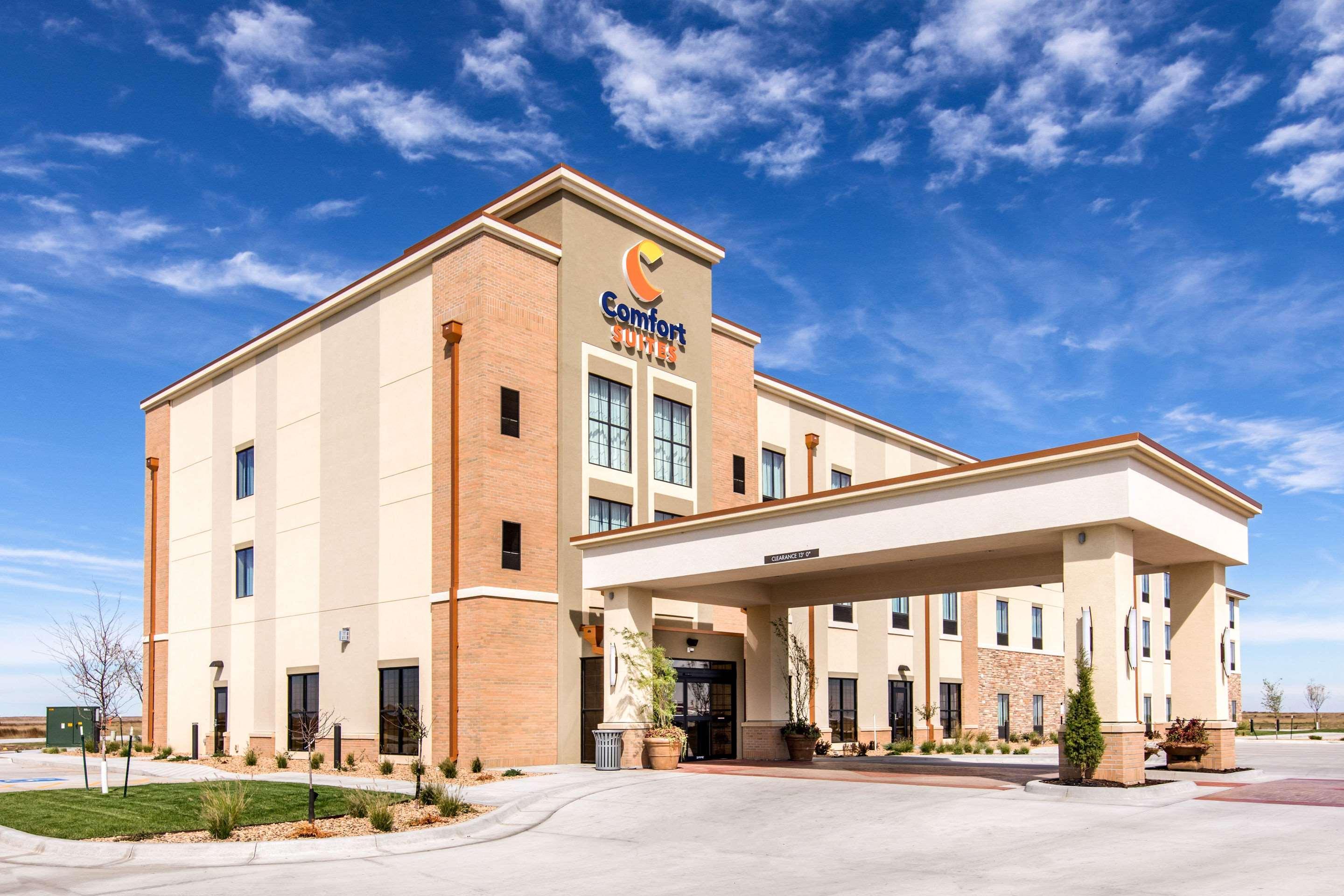 Comfort Suites Либерал Екстериор снимка